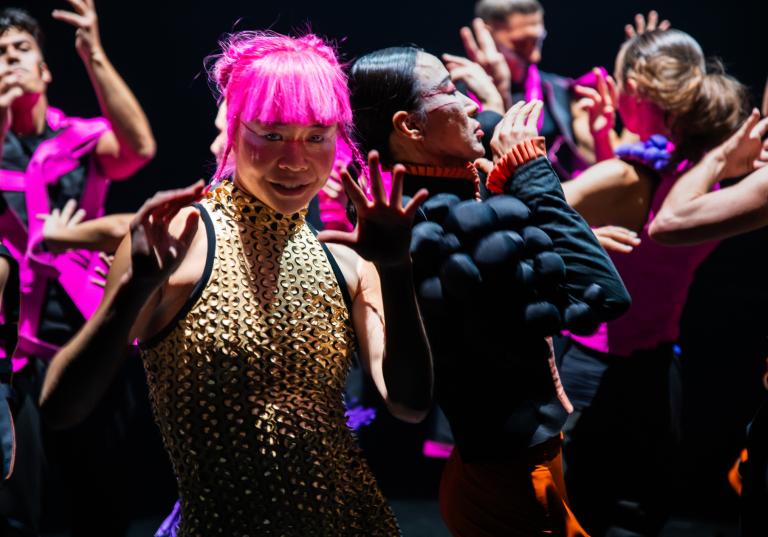 Bild från föreställningen Club Domino.